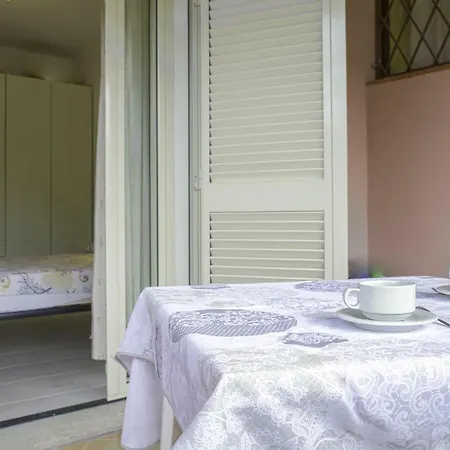 Porto Rotondo Flat With Balcony & Garden *