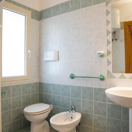 Porto Rotondo Flat With Balcony & Garden *